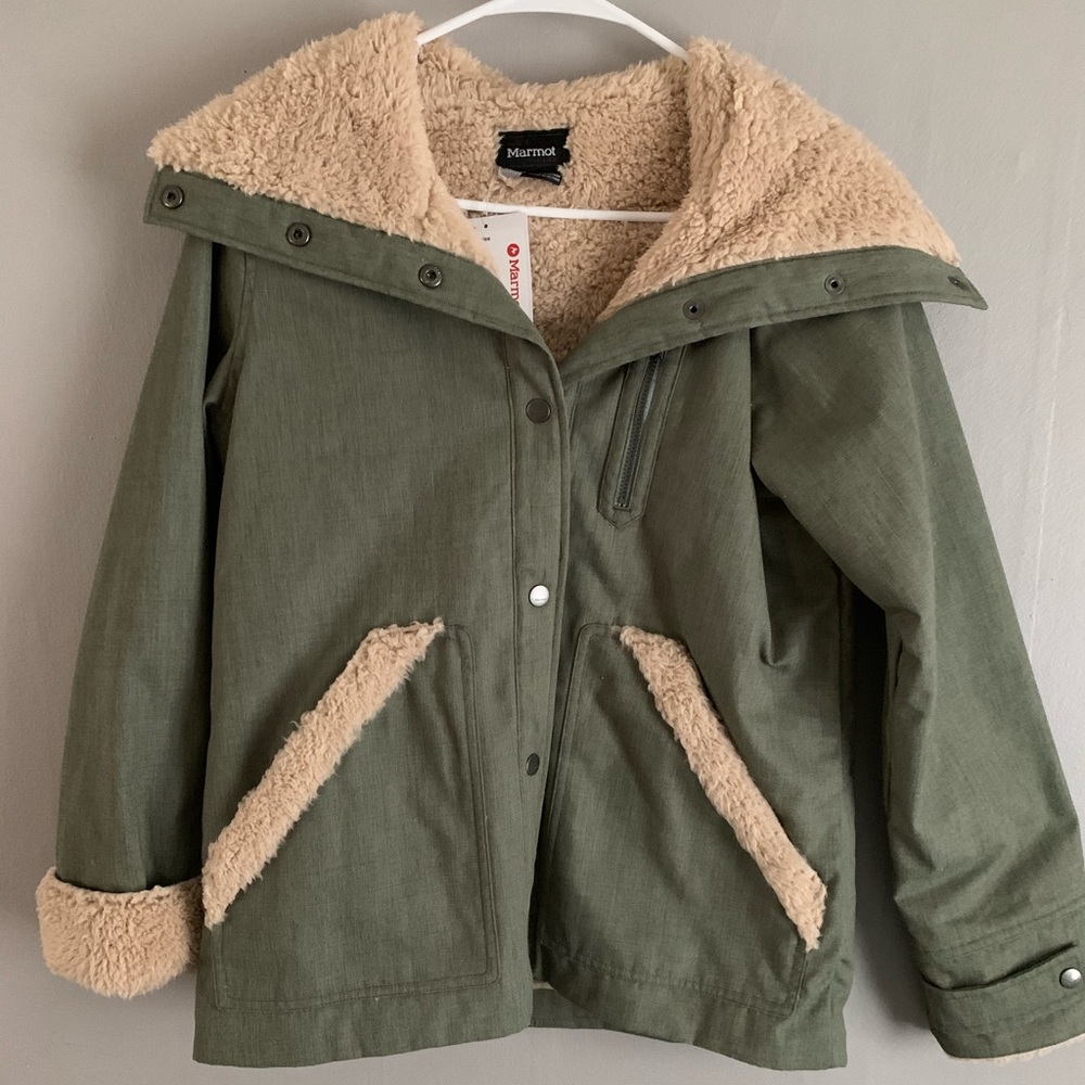NEW w/ tags! Marmot green winter jacket